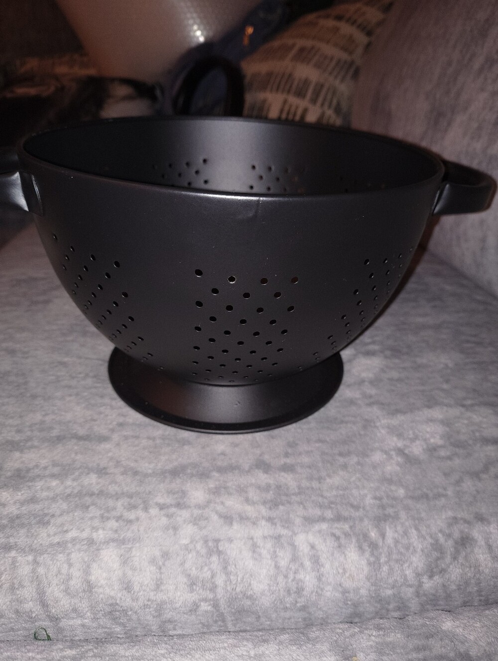 Black Metal Footed Colander - Kitchen Strainer